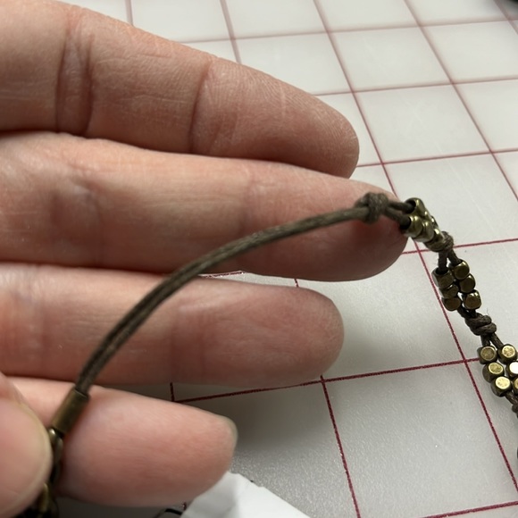 MYTHOLOGIE NWT Ethnic 3 Strand Faceted Stone Pendant Etched Beaded Boho Necklace - Picture 8 of 16